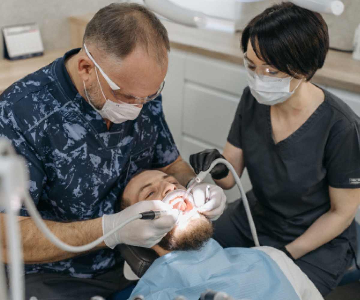 Dental assistant training with artificial intelligence